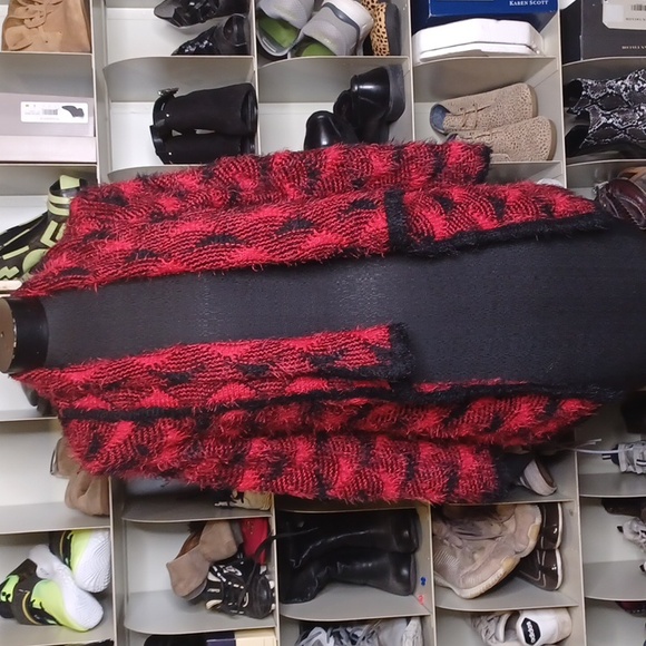 Investments red black soft fuzzy sweater cardigan size SP - Picture 1 of 4